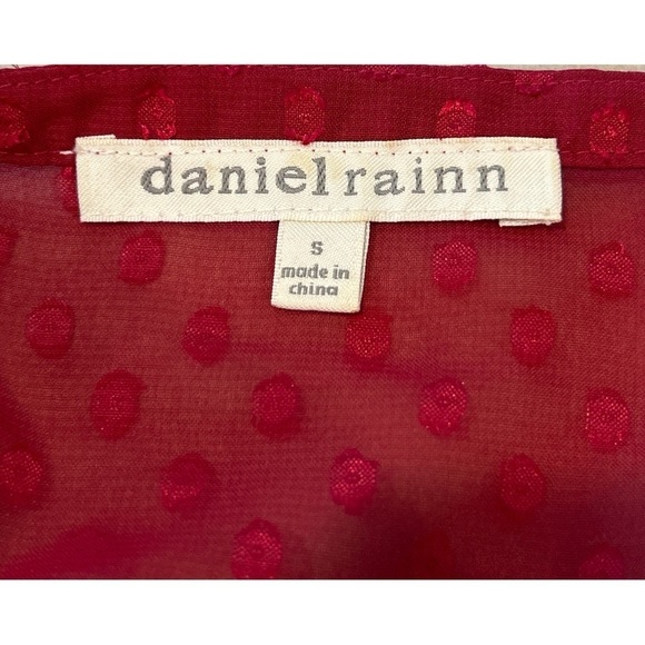 Daniel Rainn Women's Raised Dot Lace Crochet Cranberry Peasant Blouse Sz Small - Picture 7 of 8